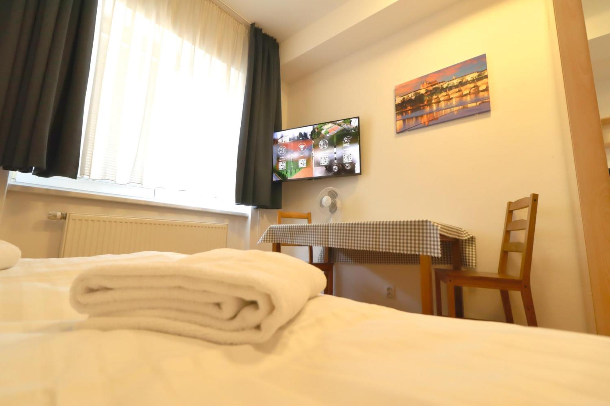 University Hotel ปราก ภายนอก รูปภาพ